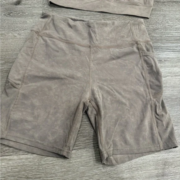 Workout Set - Picture 2 of 5